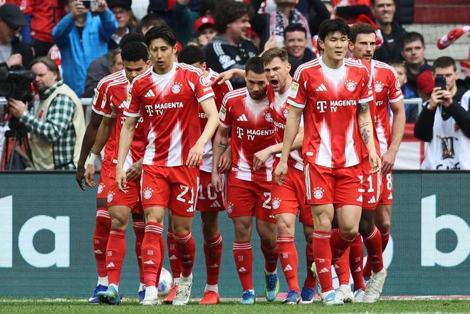 德甲球员冠军榜：诺伊尔13冠追平穆勒，乌尔赖希、基米希10冠